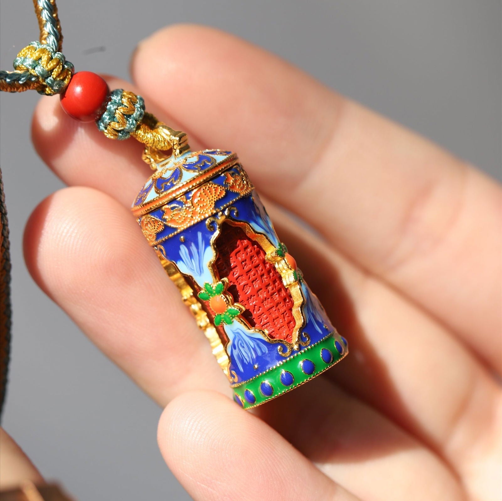 Thangka_Buddha_Sterling_Silver_Cloisonne_Cleansing_Prayer_Wheel_Pendant_-_Thangka_Buddha_-_-2462668