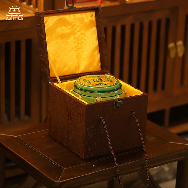 Thangka_Buddha_Traditional_Chinese_Green_Glazed_Liuli_Pot_-_Artisan_Hand-Crafted_Ceramic_Storage_Vessel_-_Thangka_Buddha_-_-6023779