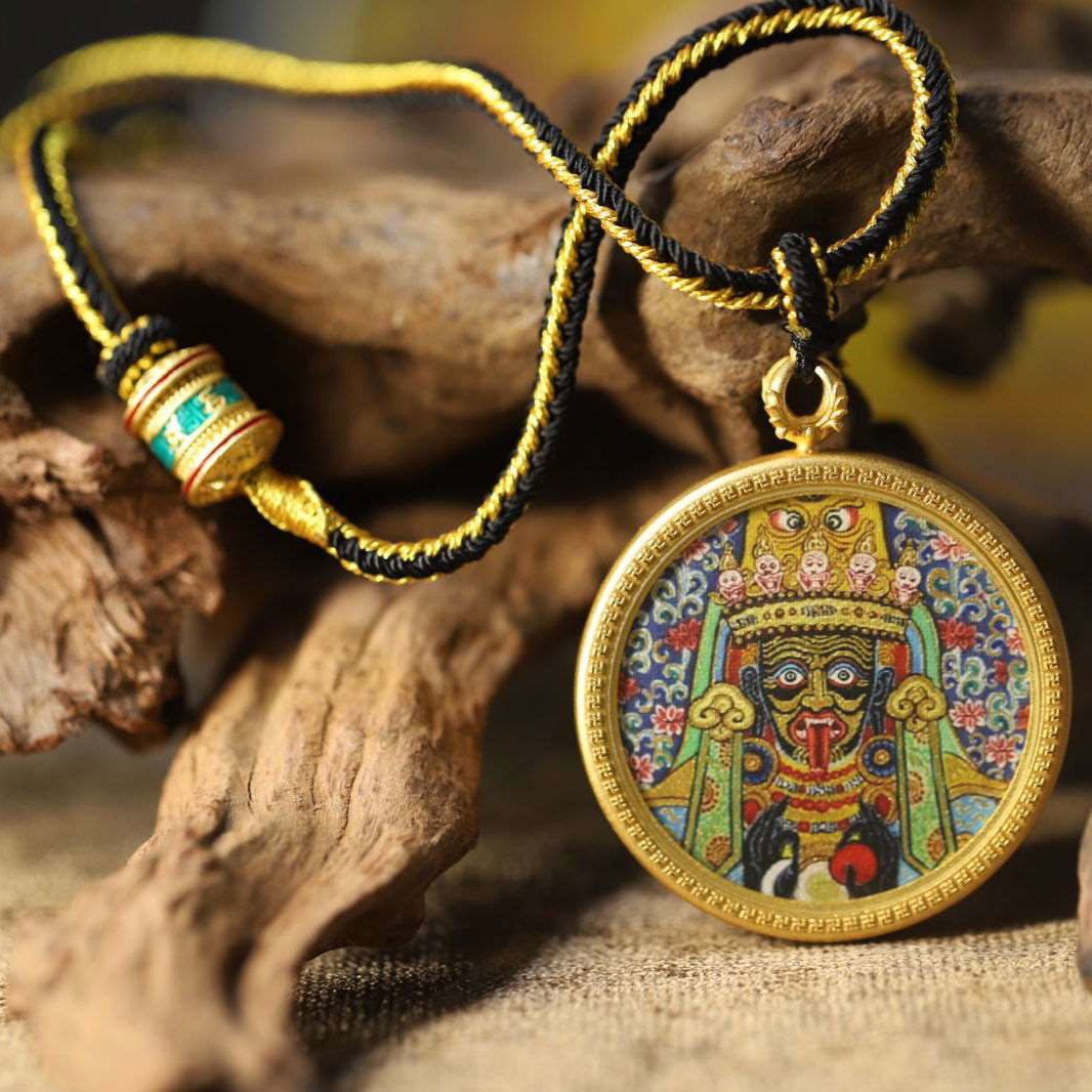 Zakiram_Circular_Thangka_Necklace_-_42mm_Brass_Pendant_with_Mineral_Pigments_-_Thangka_Buddha_-_-1932369