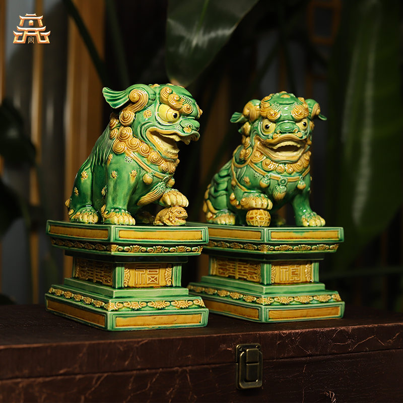 hangka_Buddha_Handcrafted_Liuli_Green_Lions_L_-_A_Symbol_of_Wisdom_and_Protection_-_Thangka_Buddha_-_-6100320